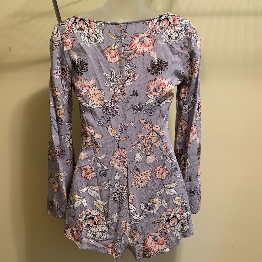 Rue 21 Floral Button Long sleeve Short Romper -187 - Picture 6 of 7